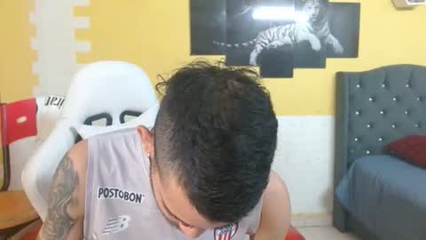 chacorta_ online show from April 7, 1:13 pm