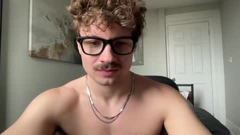 ChadTitan online show from April 18, 7:07 pm