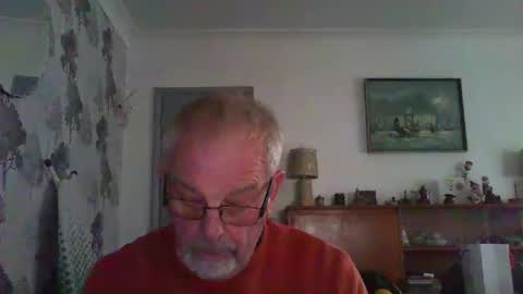 Champers online show from February 11, 2:43 pm