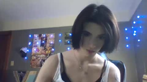 Snapshot of chanel2002 chatting on March 4, 6:39 pm chanel2002 online show from March 4, 6:39 pm