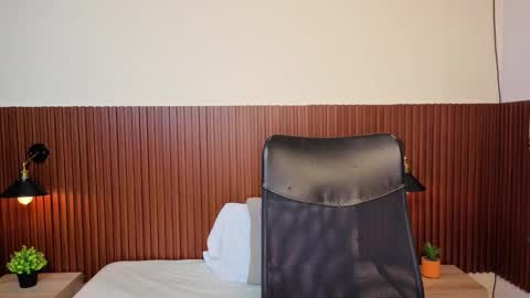 Chanel online show from February 19, 12:04 pm