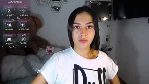 Isabella online show from March 26, 11:15 am