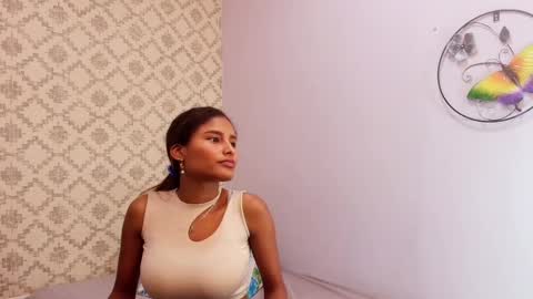 Snapshot of chantal_taylor_ chatting on September 12, 2:19 pm Raquel online show from September 12, 2:19 pm