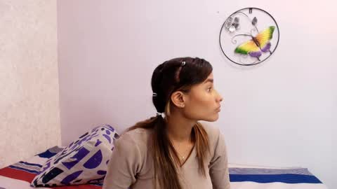 Snapshot of chantal_taylor_ chatting on September 22, 12:09 pm Raquel online show from September 22, 12:09 pm