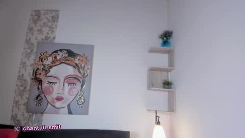 Snapshot of chantall_smith chatting on February 7, 1:53 pm   online show from February 7, 1:53 pm