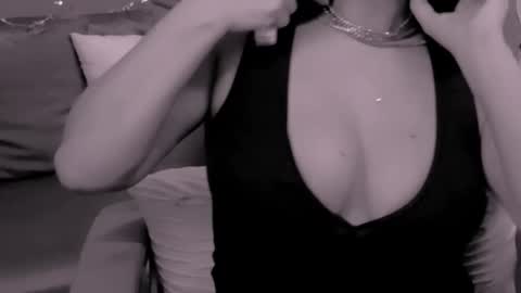 The Queen online show from October 22, 2:15 am