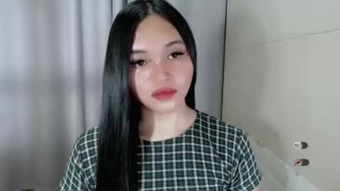 Snapshot of chantelle_fuckdoll chatting on February 17, 1:47 am CHANTELLE online show from February 17, 1:47 am