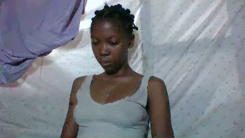 chariola0101 online show from March 5, 1:42 am