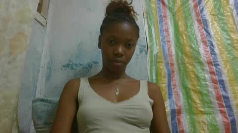 chariola0101 online show from February 11, 4:46 pm