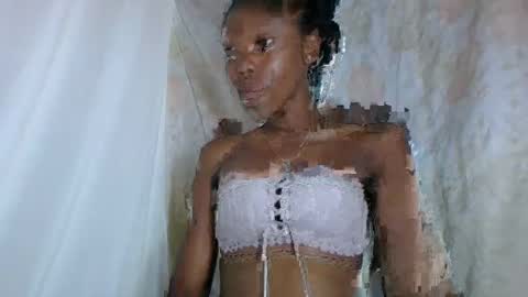 chariola0101 online show from January 26, 11:17 am