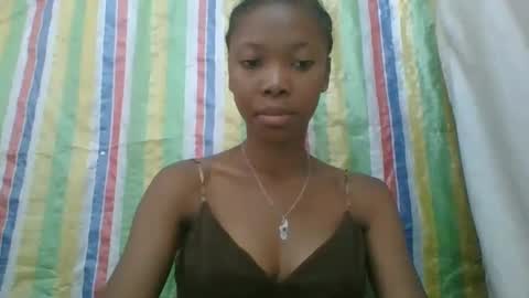 chariola0101 online show from February 13, 1:37 pm