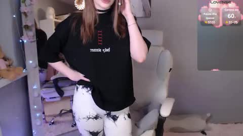 Snapshot of charityryah chatting on February 25, 3:42 pm Hi guys Welcome to my room online show from February 25, 3:42 pm