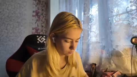 Nancy online show from October 29, 7:54 am