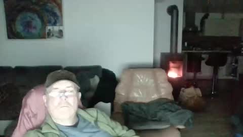 charles6064 online show from December 30, 4:40 pm