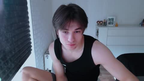 Snapshot of charleshanson69 chatting on October 7, 11:17 am charleshanson69 online show from October 7, 11:17 am