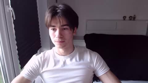 Snapshot of charleshanson69 chatting on September 17, 7:23 am charleshanson69 online show from September 17, 7:23 am