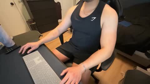 charliekkw online show from March 15, 7:39 pm