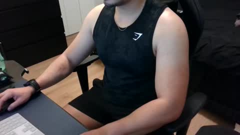 charliekkw online show from January 11, 12:16 am