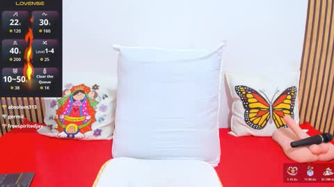 Charlize online show from December 13, 9:32 pm