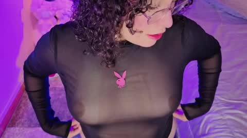 You honey online show from April 14, 12:52 pm