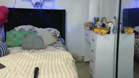 charlotte_027 online show from March 22, 8:29 am