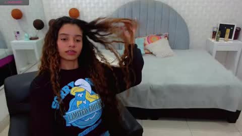 Snapshot of charlotte_0309 chatting on January 7, 12:34 am charlotte online show from January 7, 12:34 am