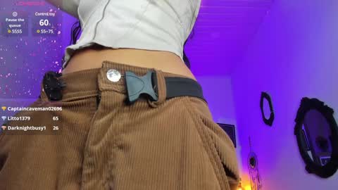 Snapshot of charlotte__benett chatting on February 1, 10:59 am Charlotte online show from February 1, 10:59 am
