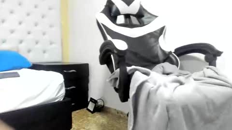 charlotte_herrera online show from March 3, 3:24 am