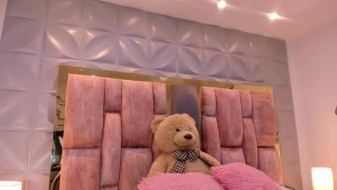 Charlotte Icee online show from April 12, 3:49 pm