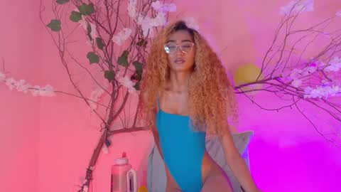 CHARLOTTE online show from March 4, 12:24 pm