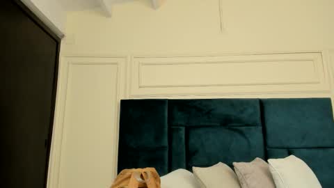 Snapshot of charlotte_mayers chatting on February 19, 11:17 am Charlotte Mayers online show from February 19, 11:17 am