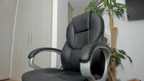 Yuli online show from November 2, 5:18 am