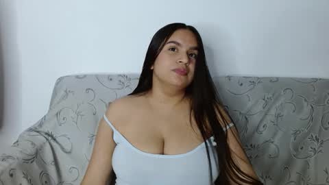 Charlotte and Eric online show from January 16, 2:42 am