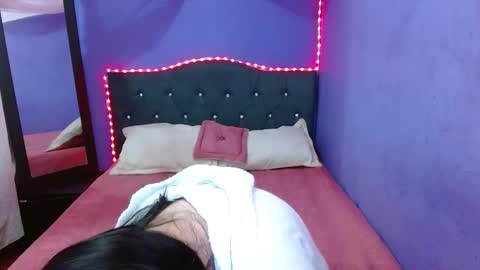 Snapshot of charlotteturners chatting on December 23, 3:00 pm VALERIA online show from December 23, 3:00 pm