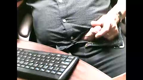 Snapshot of charmeur2672 chatting on October 6, 12:34 pm charmeur2672 online show from October 6, 12:34 pm