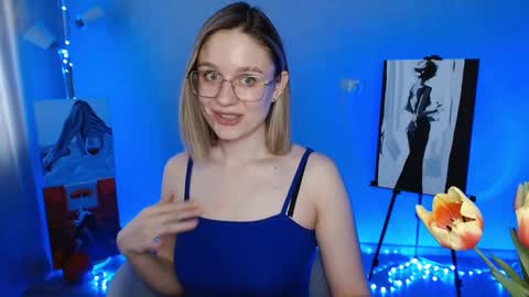 Snapshot of charming_beauty chatting on March 11, 6:08 am Michelle online show from March 11, 6:08 am