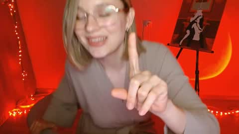 Snapshot of charming_beauty chatting on February 14, 10:17 am Michelle online show from February 14, 10:17 am