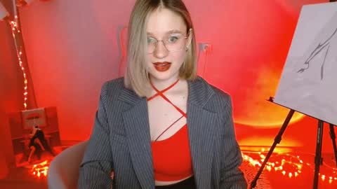 Snapshot of charming_beauty chatting on February 18, 3:21 am Michelle online show from February 18, 3:21 am