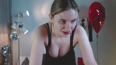 Michelle  online show from March 9, 6:29 am