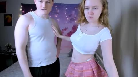 Lisa online show from February 15, 4:39 pm