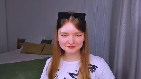 Im Eva online show from May 14, 3:48 am