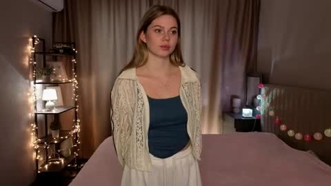 Emilia online show from May 14, 5:38 am