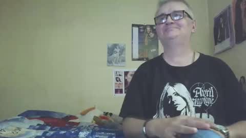 lee online show from October 7, 6:48 pm