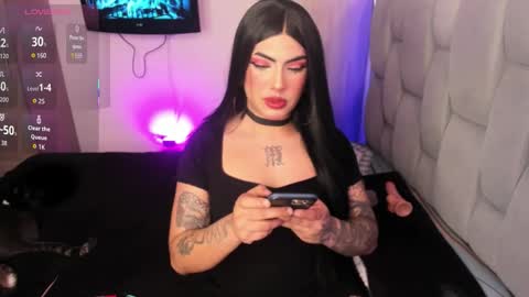 Sophie  online show from January 7, 9:47 am