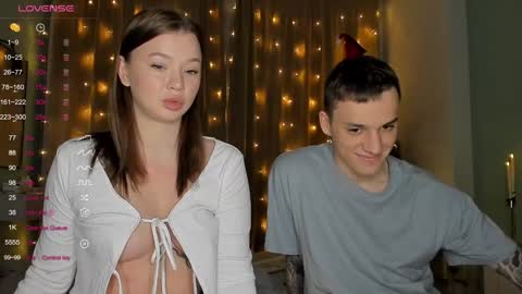 Snapshot of chaturrbaby chatting on December 22, 4:48 pm Em online show from December 22, 4:48 pm