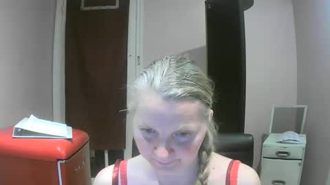 Snapshot of chealsiek chatting on October 4, 1:14 am chealsiek online show from October 4, 1:14 am
