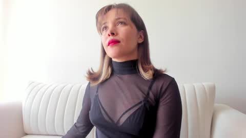 Regina Phalange online show from January 21, 5:30 pm