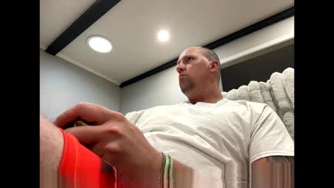 cheekclapper3000 online show from April 16, 12:33 am