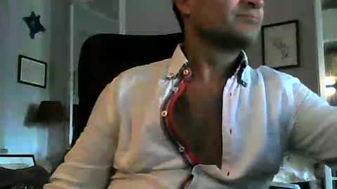 Snapshot of cheekycharm chatting on October 24, 6:36 am cheekycharm online show from October 24, 6:36 am