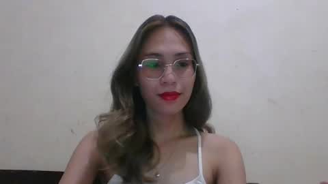Snapshot of chelly4u69 chatting on February 23, 10:06 am chelly4u69 online show from February 23, 10:06 am